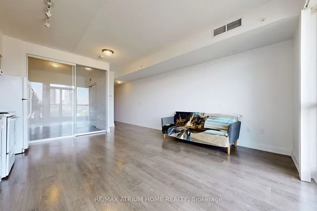 Additional image 17 of 160 Vanderhoof Ave Unit 1018