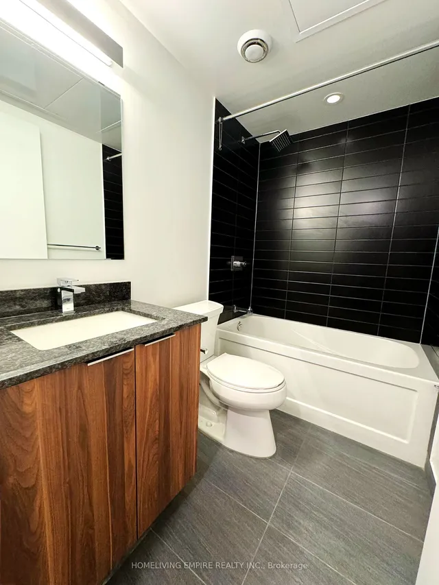Additional image 2 of 501 Yonge St Unit 2013