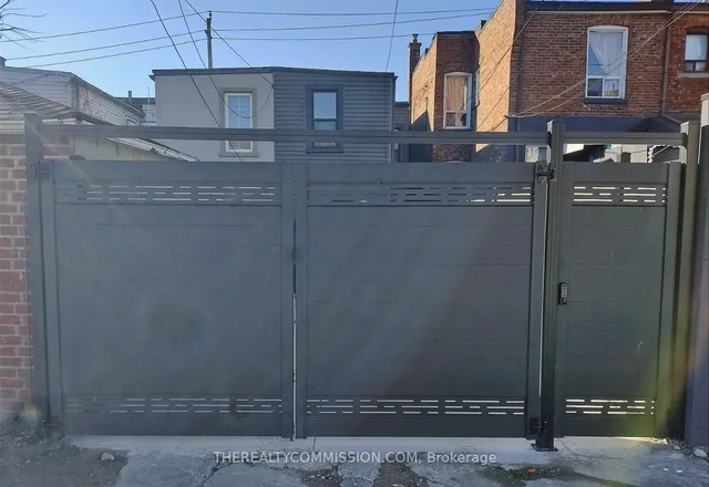 Additional image 40 of 613 Dufferin St