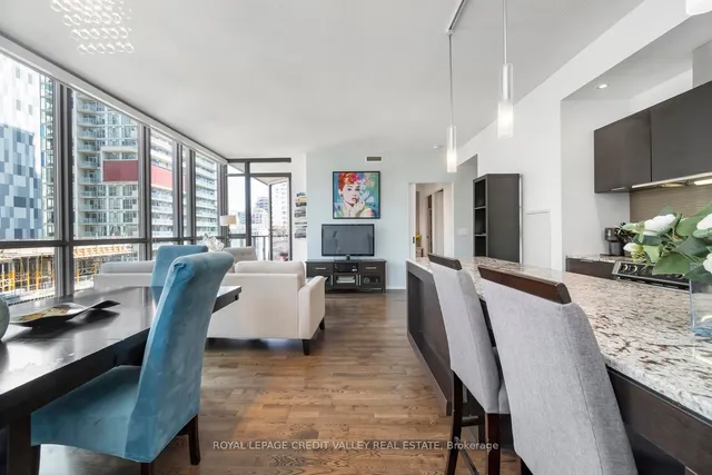 Additional image 9 of 8 Charlotte St Unit 1003