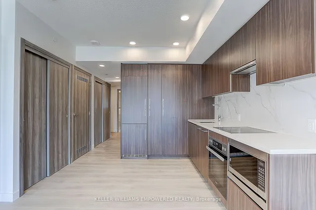 Additional image 21 of 38 Widmer St Unit 4806