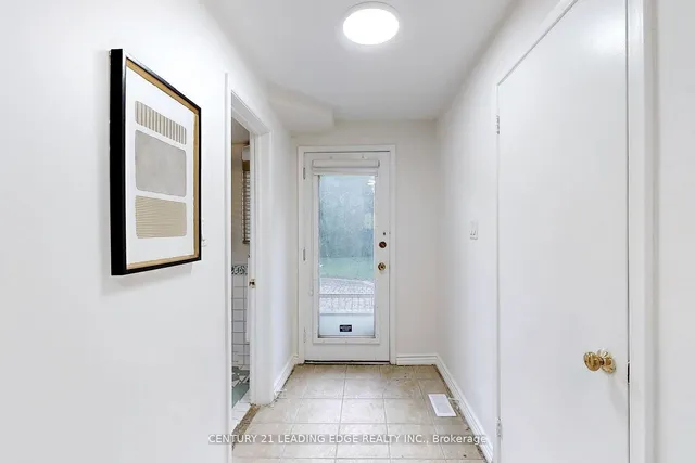 Additional image 27 of 61 Laurentide Dr