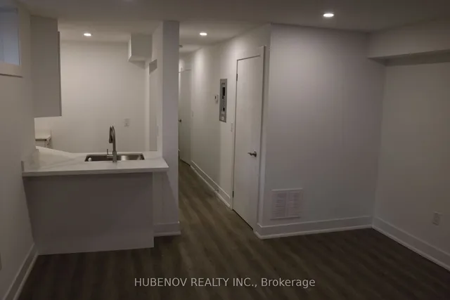 Additional image 10 of 1640 Dufferin St