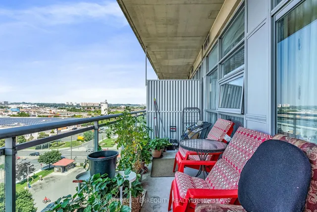 Additional image 27 of 2464 Weston Rd Unit 1014