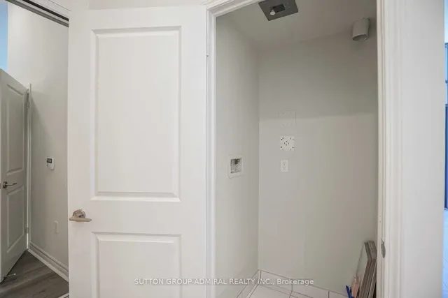 Additional image 12 of 39 Annie Craig Dr Unit Th4