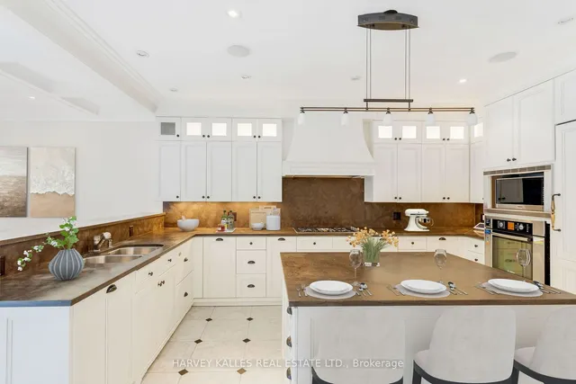 Additional image 16 of 8 Binscarth Rd