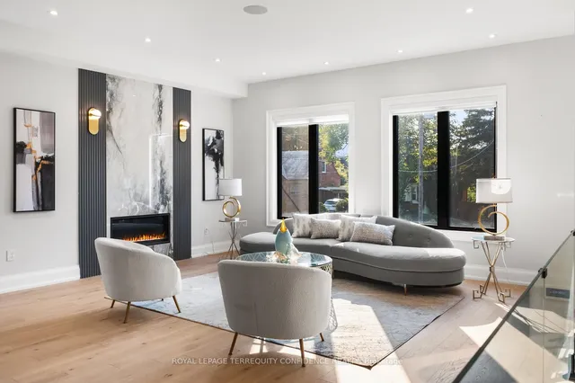 Additional image 3 of 422 Hounslow Ave