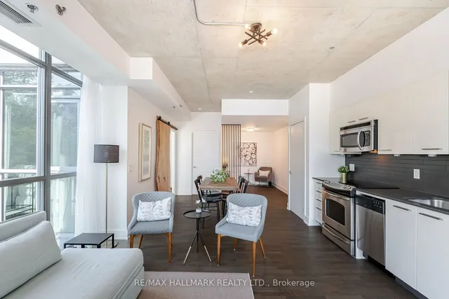 Additional image 14 of 90 Trinity St Unit 401