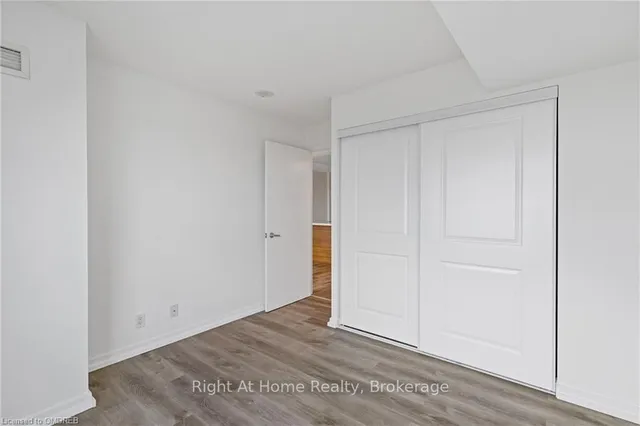 Additional image 30 of 36 LEE CENTRE Dr Unit 1601