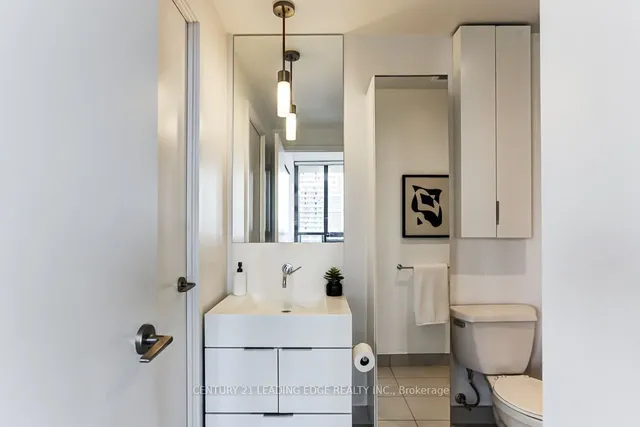 Additional image 23 of 110 Charles St Unit 3106