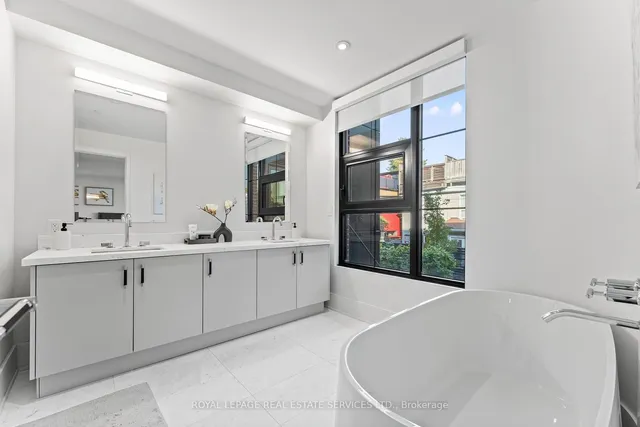 Additional image 23 of 36 Birch Ave Unit 102