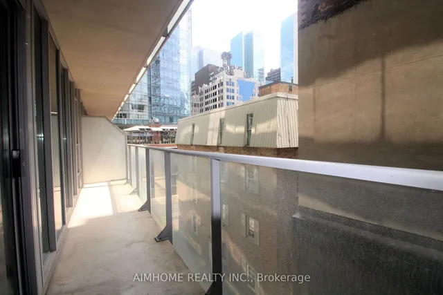 Additional image 17 of 126 Simcoe St Unit 401