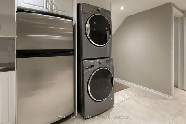 Additional image 22 of 219 Dunview Ave