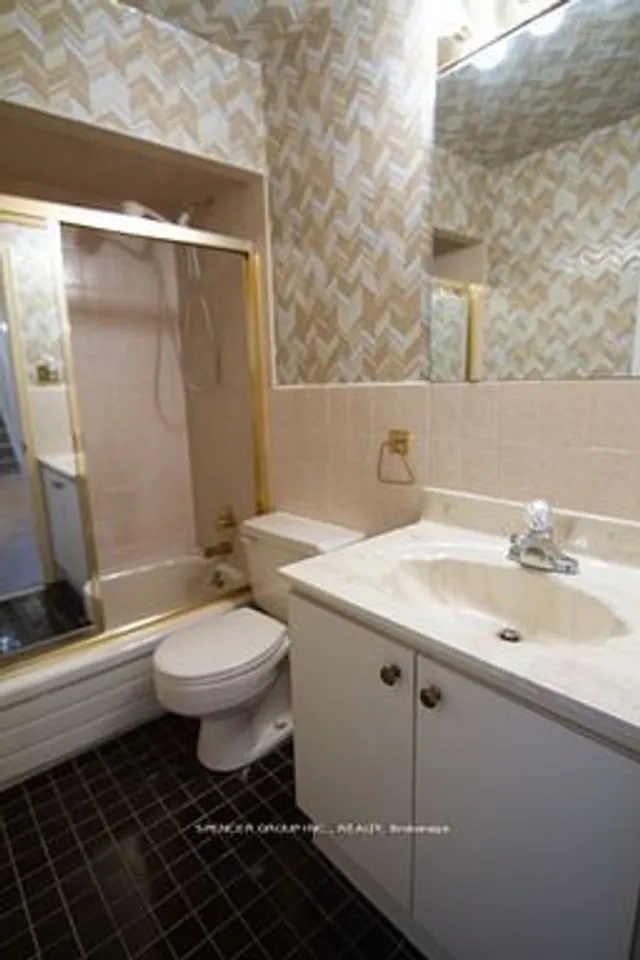 Additional image 12 of 115 Gilmour Ave