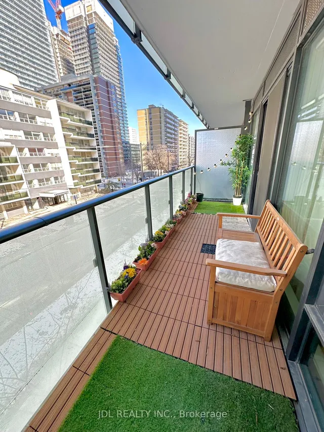 Additional image 11 of 161 Roehampton Ave Unit 203