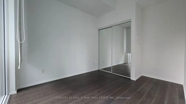 Additional image 9 of 68 Shuter St Unit 909