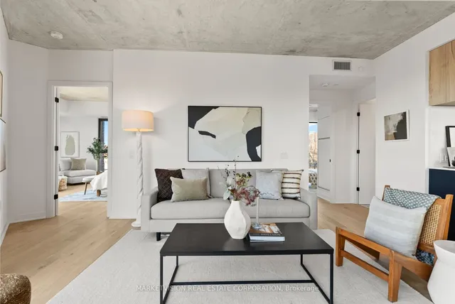 Additional image 6 of 2625 Dundas St Unit 405