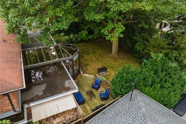 Additional image 39 of 18 Burnt Log Cres