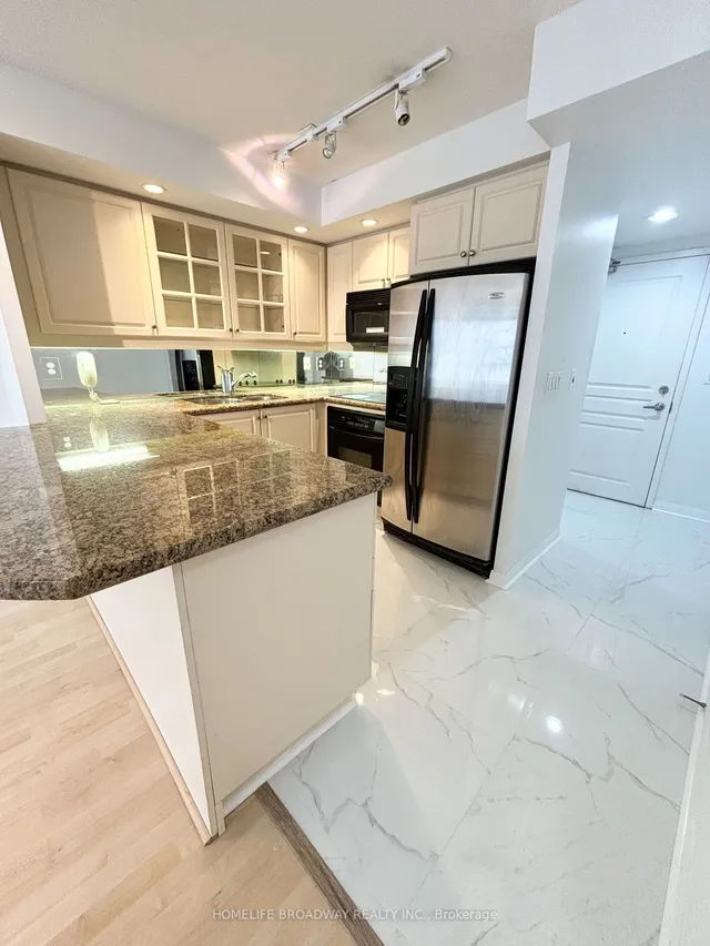 Additional image 7 of 140 Simcoe St Unit 911