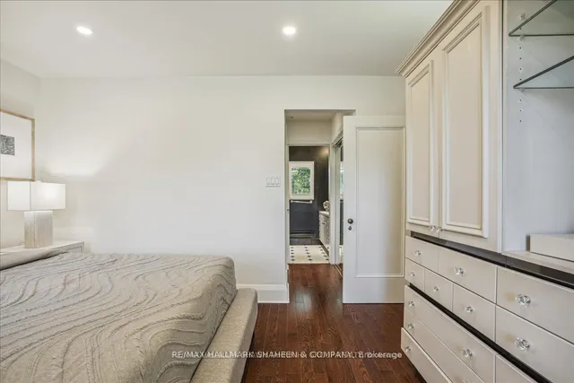 Additional image 23 of 251 Lytton Blvd