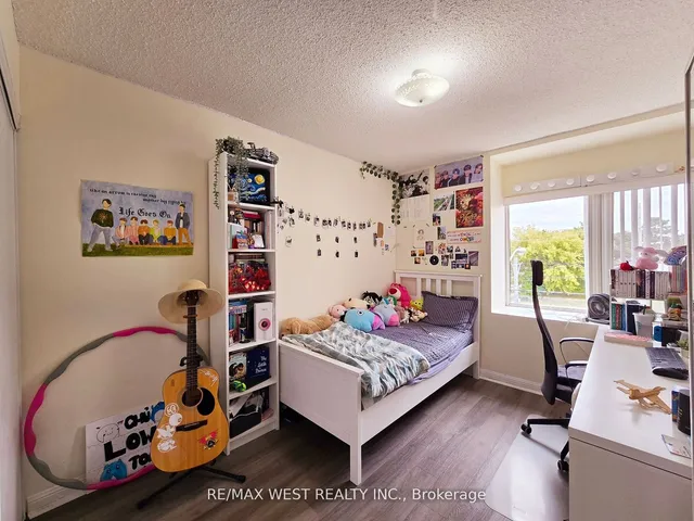 Additional image 10 of 3025 Finch Ave Unit 2035