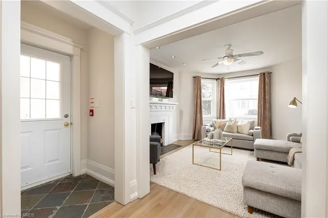 Additional image 6 of 9 Humewood Dr Unit Bldg 1