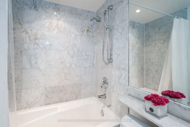 Additional image 21 of 350 Wellington St Unit 315