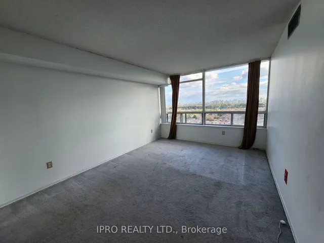 Additional image 17 of 330 Alton Towers Circ Unit 1611