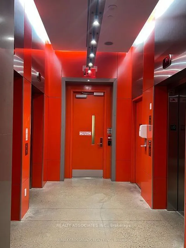 Additional image 16 of 1030 King St Unit 466