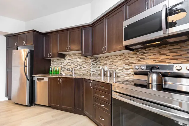 Additional image 34 of 11 Christie St Unit 507