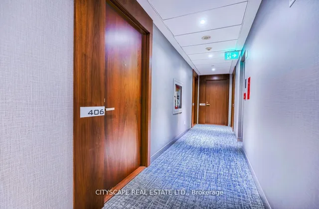 255 Village Green Sq Unit 406