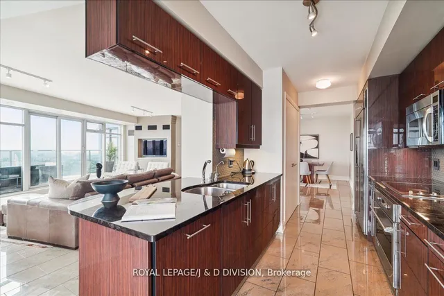 Additional image 5 of 2181 Yonge St Unit 3402