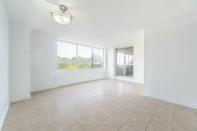 Additional image 9 of 40 Panorama Crt Unit 303