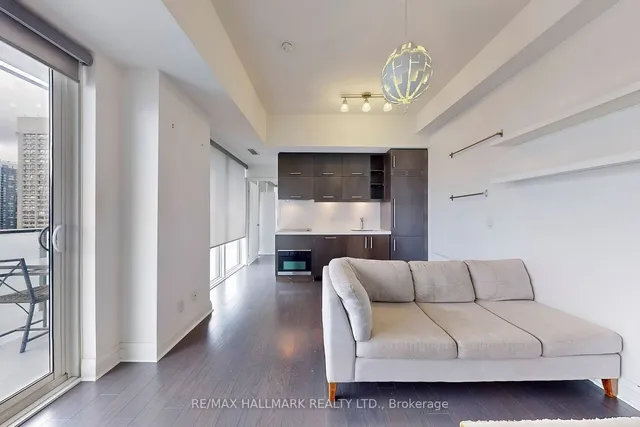 Additional image 11 of 65 St Mary St Unit 3607