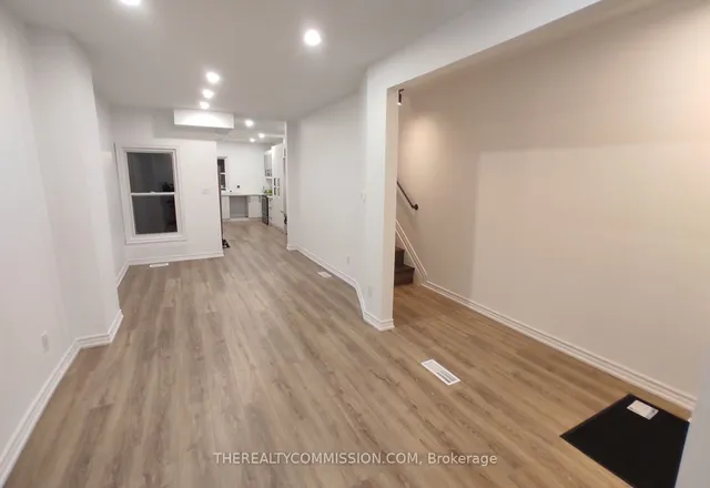 Additional image 14 of 613 Dufferin St