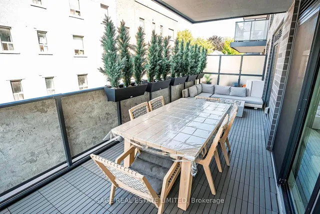 Additional image 28 of 1888 Queen St Unit 206