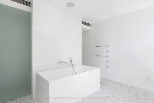 Additional image 18 of 11 Beaumont Rd