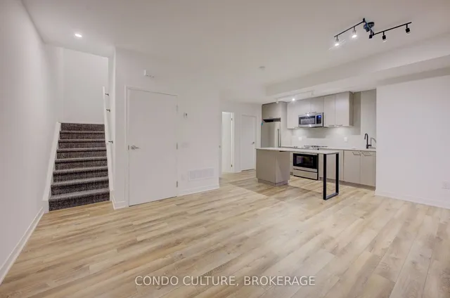 Additional image 8 of 10 Ed Clark Gardens Blvd Unit 14