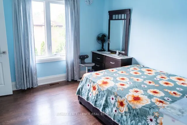 Additional image 16 of 721 Midland Ave