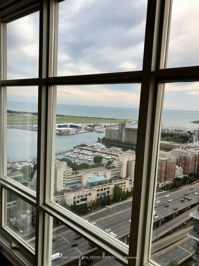 Additional image 18 of 35 Mariner Terr Unit 3802