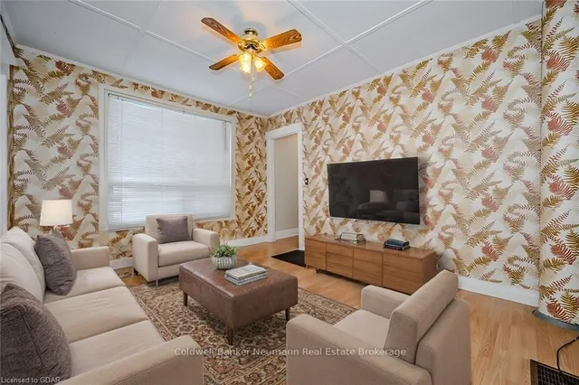 Additional image 12 of 25 BLANDFORD St