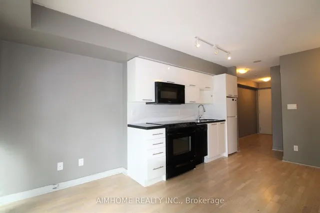 Additional image 9 of 126 Simcoe St Unit 401