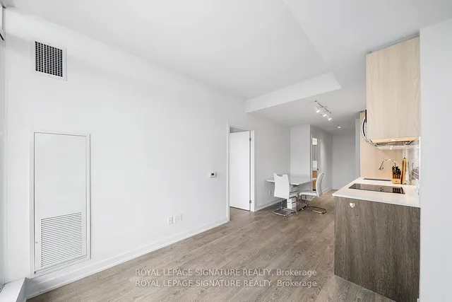 Additional image 11 of 1928 Lake Shore Blvd Unit 2115