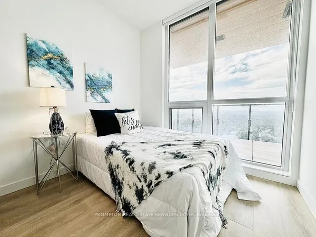 Additional image 4 of 27 McMahon Dr Unit 3307