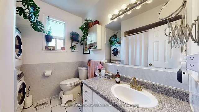 Additional image 17 of 144 Clinton St