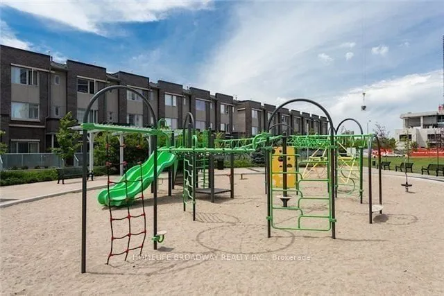 Additional image 8 of 181 Village Green Sq Unit 621