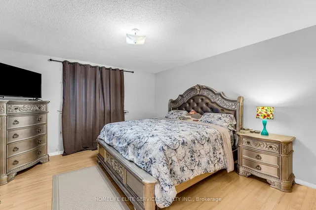 Additional image 30 of 15 Lenthall Ave