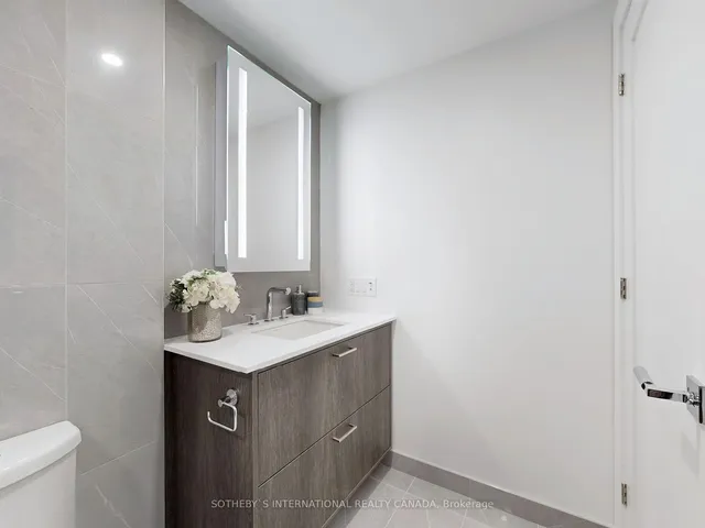 Additional image 26 of 30 Inn On the Park Dr Unit 518