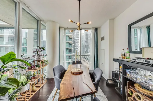 Additional image 8 of 18 Harbour St Unit 1910