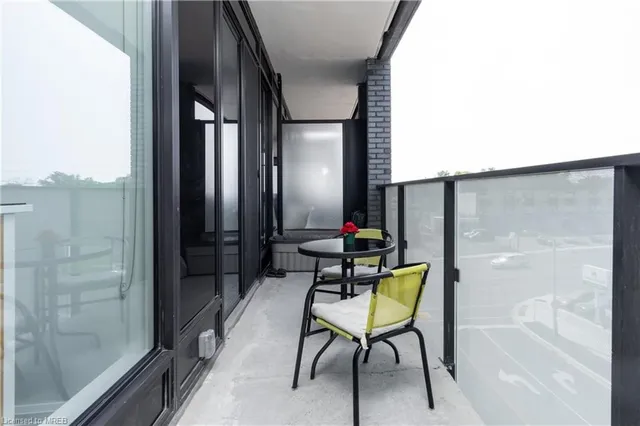 Additional image 17 of 4208 Dundas Street West Unit 315